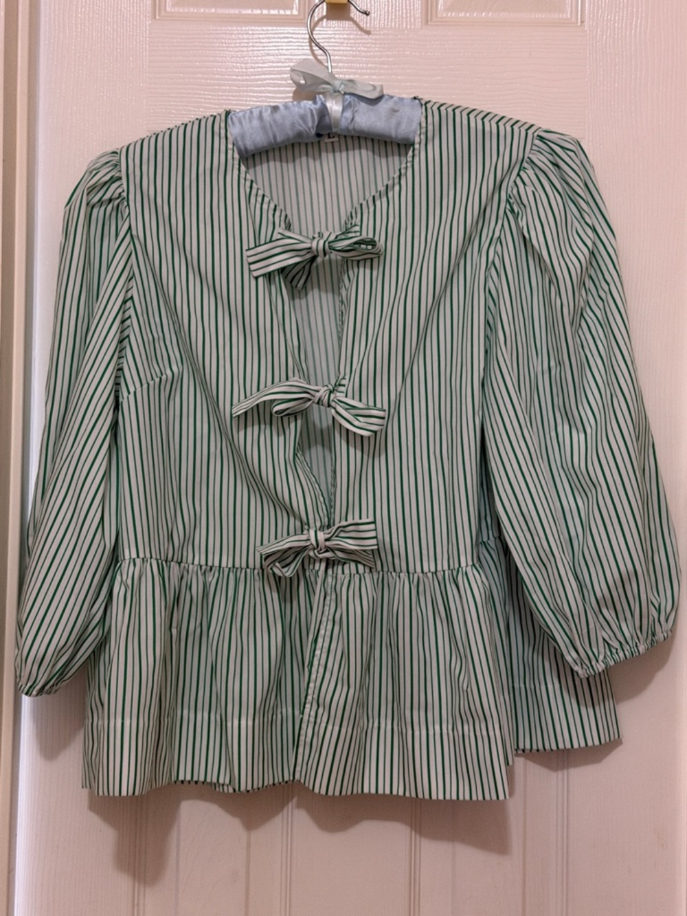 SLEEK NEW Green and White Striped Bow-Front Peplum Top;Size Large;Fun💚